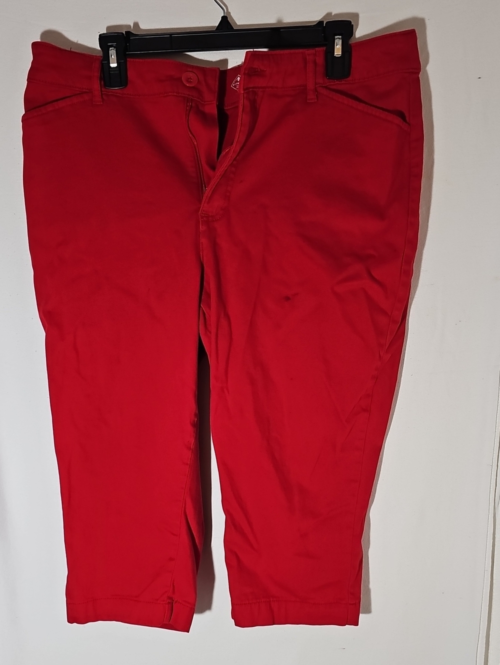 St. John's Bay Red Women's Capris
